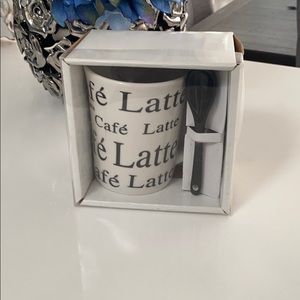 ❤️3 for $25❤️ Coffee mug with spoon